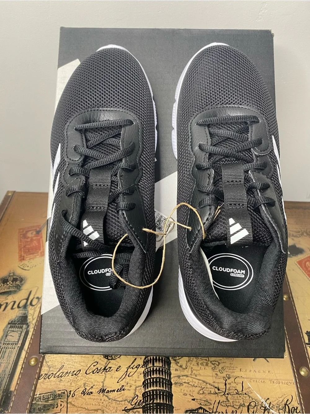 Adidas Womens Black and White Cloudfoam Flex Sneakers US Size 6.5